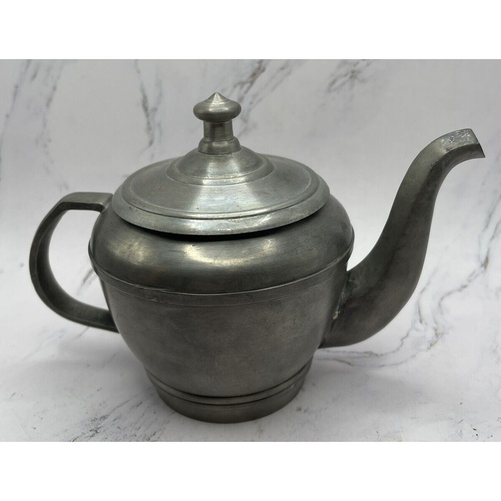 Vila Rica Made in Brazil Small Pewter Teapot 4.5 Inches Tall - Picture 8 of 10